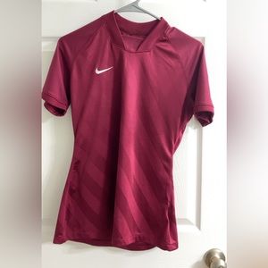 Nike shirt❤️